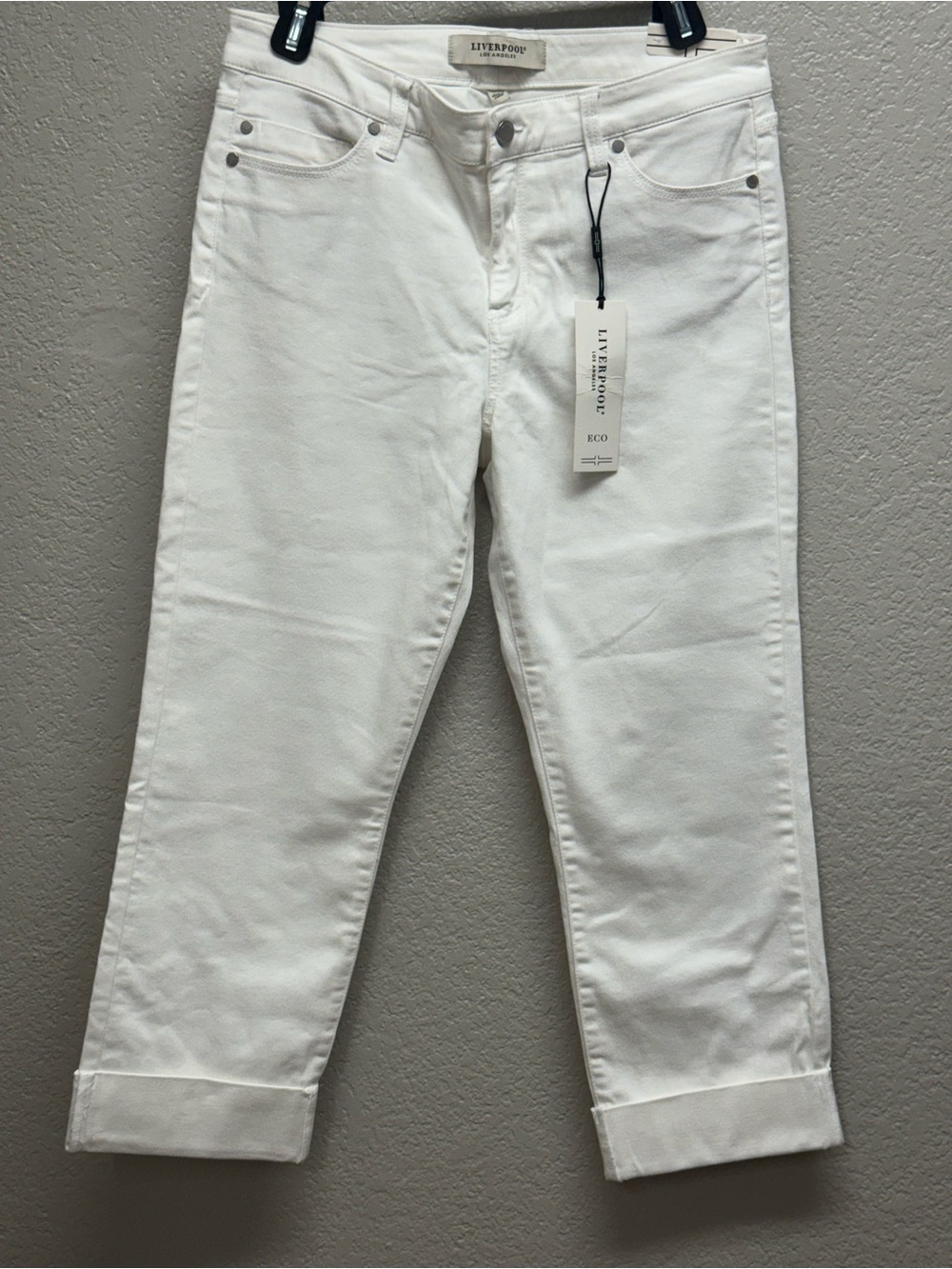 Liverpool White Cropped Cuffed Women's Jeans size 8/29 Waist 17 Rise 9.5 NWT
